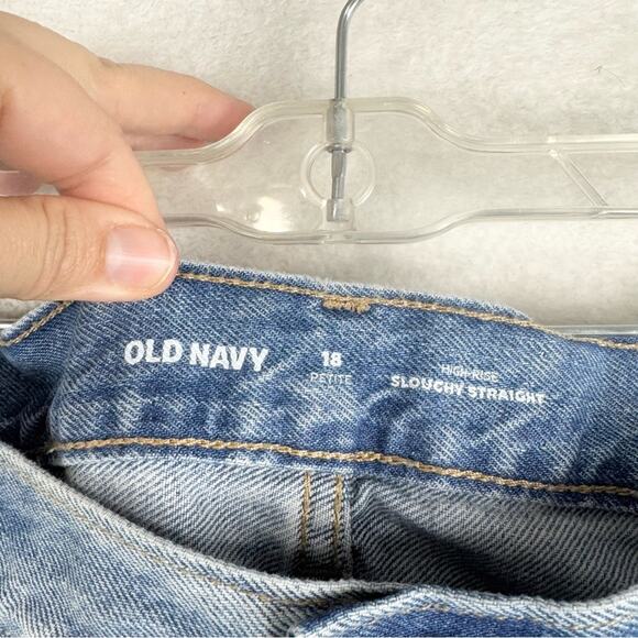 Old Navy High-Waisted Slouchy Straight Distressed Non-Stretch Jean Nessa Wash 18 - Picture 9 of 16